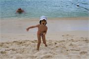098Caribbean_beeching&relaxing