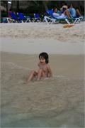 102Caribbean_beeching&relaxing